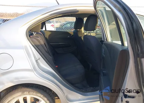 2013 Chevrolet Sonic Lt Auto z USA, uszkodzony, nr VIN 1G1JC5SH2D4117596